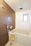 いつでも温かいお湯に浸かれる追い焚き風呂☆