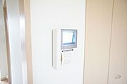 ◆モニターフォン◇来客者を画面で確認できます。