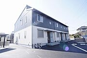 【サラＡ】へようこそ♪ツートンの外観がモダンなシャーメゾンです♪