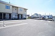 広々とした駐車場です！