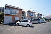 駐車場は各世帯2台付き☆