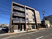 【ＺＥＨ搭載！積水ハウスのシャーメゾン】オートロックを通り抜けると、空調の効いたまるでホテルのような屋内廊下☆賃貸住宅には珍しいエレベーターを採用☆重厚感のある4階建ての重量鉄骨造☆