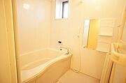 ■浴室■疲れを癒すお風呂タイムはやっぱり清潔感のある空間で♪24時間換気システムがついています♪※浴室フタは設備ではございません。