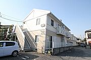 東向きで間取りは2Ｋ☆全室角部屋です☆敷地内駐車場有り（※空き要確認）