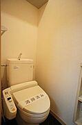 ■トイレ■　人気の必須アイテム、温水洗浄暖房便座♪冬場の便座もポカポカです♪