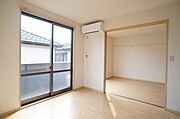 ＬＤＫには、エアコン付きです！洋室5．9帖とつなげて使うと広々空間に♪