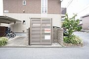 敷地内ゴミ置き場になります。