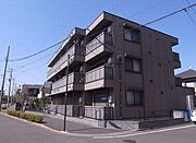コンクリート外壁を採用した重厚感・重量鉄骨造マンションタイプ