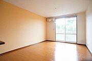 【ＬＤＫ13．4帖】建物前面は乙女上町公園のため、採光性も風通しも良い居心地の良いくつろぎ空間です♪