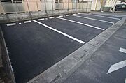 駐車場舗装済みです（2024年11月）