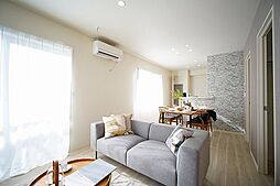 トロピカルハイツＣ 00101 1階2LDKの室内