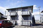【外観】積水ハウス施工のシャーメゾン！各世帯駐車場1台付き（無料）