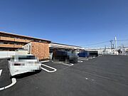 セブンイレブン小山西城南2丁目店まで徒歩3分（200ｍ）