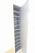 ■玄関ホール■　玄関を入るとキッチンです♪天井まである下駄箱は中板が可動式でブーツ等もスッキリ収納出来ます♪