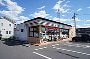 セブンイレブン小山土塔店まで徒歩8分（580ｍ）