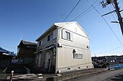 敷地内に駐車場ございます