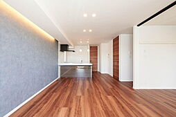 アルティスタ 301 3階2LDKのリビング/ダイニング