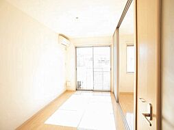 ヴィクトワ−ル 00102 1階1LDKの室内