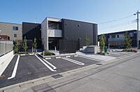 群馬県前橋市上小出町3丁目30-1：物件画像／シャーメゾンショップ　株式会社エステート