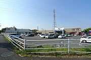 周辺にはスーパー・銀行あり