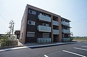 北側部分はオートロック共用玄関があります。