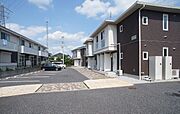 ★ゆとりのある配置計画★敷地内駐車場もたっぷり♪