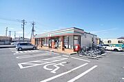 セブンイレブン古河下辺見今泉店まで車で3分（950ｍ）