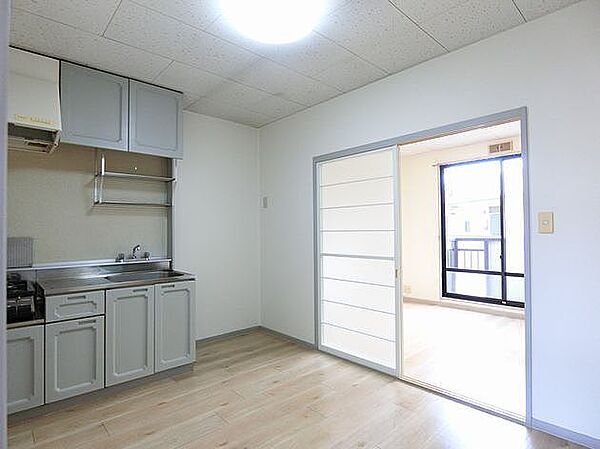 apartment 茨城県取手市白山１丁目6-22
地図を見る