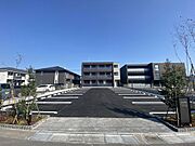 敷地内駐車場有り☆歩車分離の設計☆