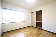 【5．5帖洋室】全室シーリングライト設置済みでお引っ越しの手間を軽減♪