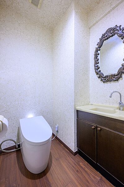 トイレを拡大表示