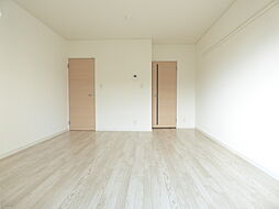 ＧＡＬＬＡＲＩＡ 0211 2階1Kのリビング/ダイニング