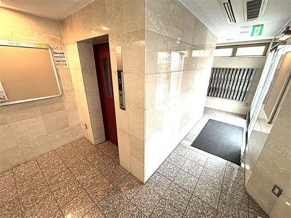 エントランスを拡大表示