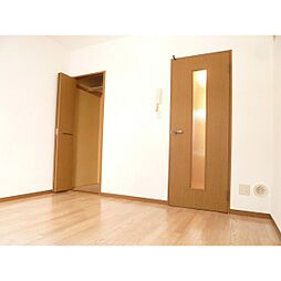 フルーヴカワシマ 1Kの写真
