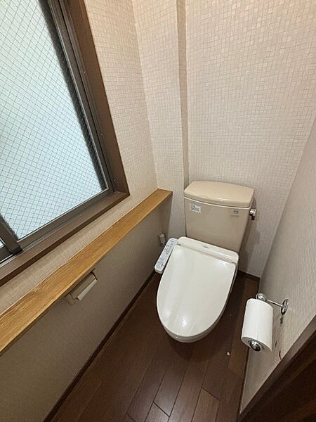 トイレを拡大表示