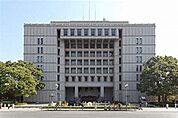 役所「大阪市役所まで942m」