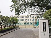 小学校「名古屋市立山吹小学校まで307m」