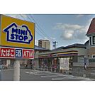 コンビニ「ミニストップ福岡姪浜駅南店まで50m」