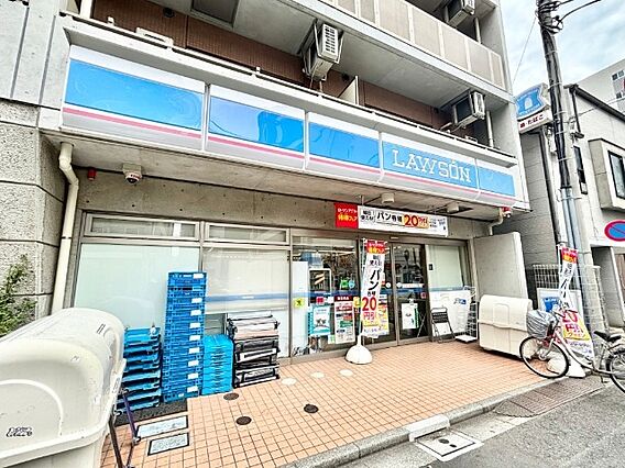 コンビニ「ロー...