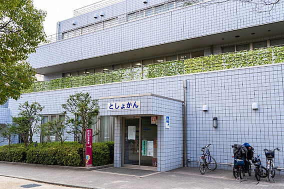 図書館「江戸川...