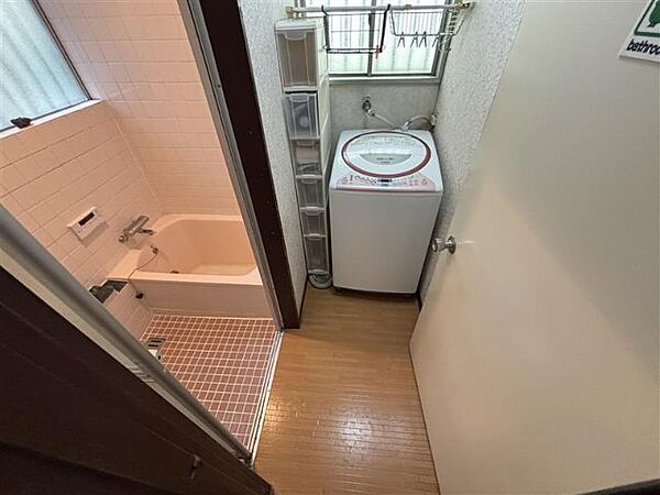 浴室を拡大表示