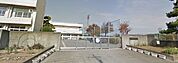 中学校「東松山市立東中学校まで1385m」