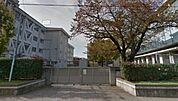 中学校「東松山市立松山中学校まで1441m」