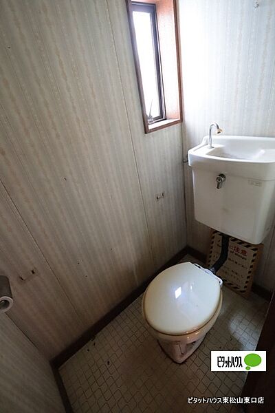 トイレを拡大表示