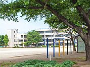 日高市立高萩北小学校 徒歩23分。 1810m