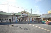 元加治駅(西武 池袋線) 徒歩11分。 830m