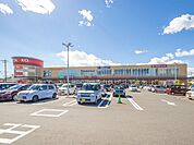 ヤオコー高麗川店 徒歩13分。 980m