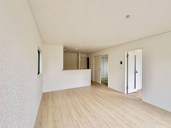リビング/ダイニングを拡大表示