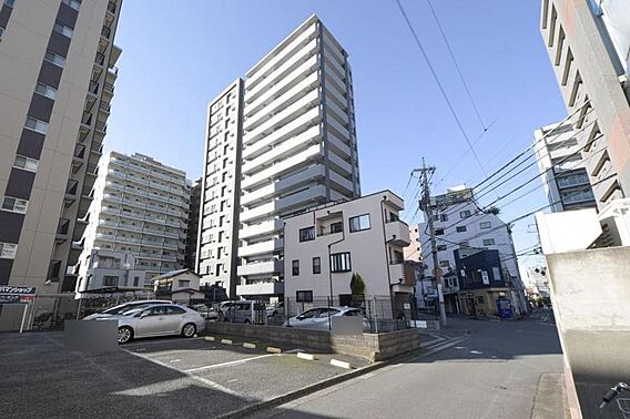 15階建ての高...