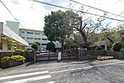 川越市立富士見中学校 徒歩8分。 590m